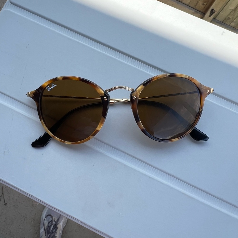 Ray-Ban Brown Tortoise Round Sunglasses